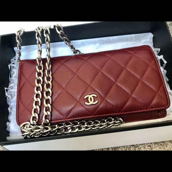 CHANEL CC Yen Continental Wallet - Picture 1 of 8